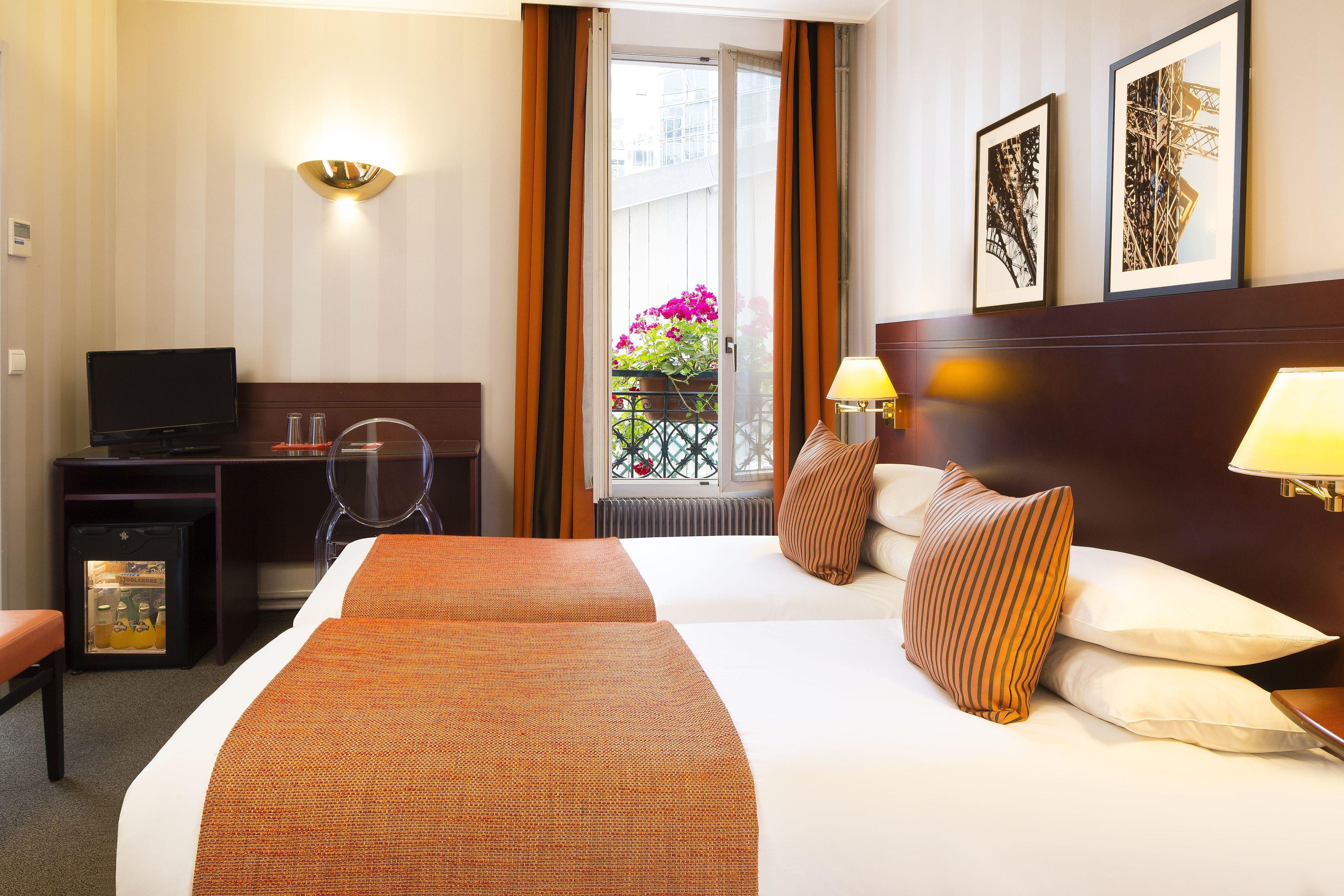 Hotel Espace Champerret Levallois-Perret Exterior photo